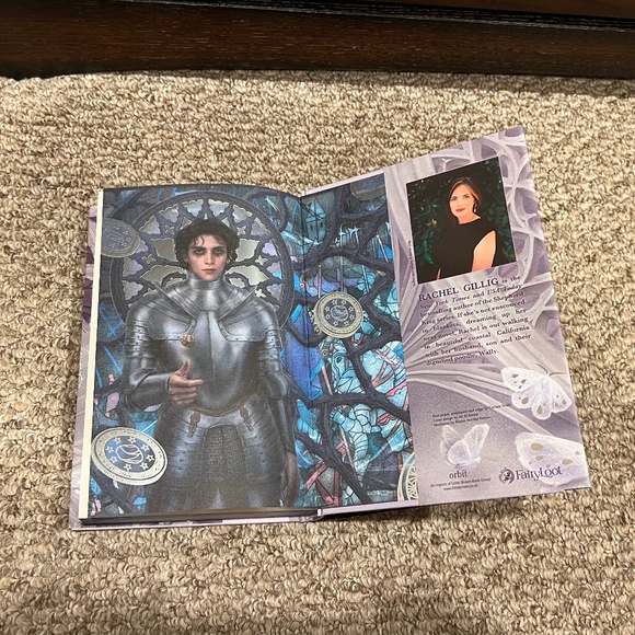 Fairyloot - The Knight and the Moth by Rachel Gillig & Bookshelf Bunting - Picture 4 of 12